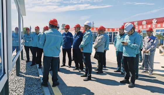 張恒董事長陪同國網山東省電力公司孫崗副總經理視察曹州變擴建工程